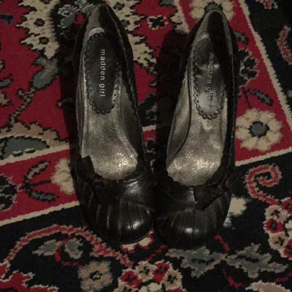Women’s shoes